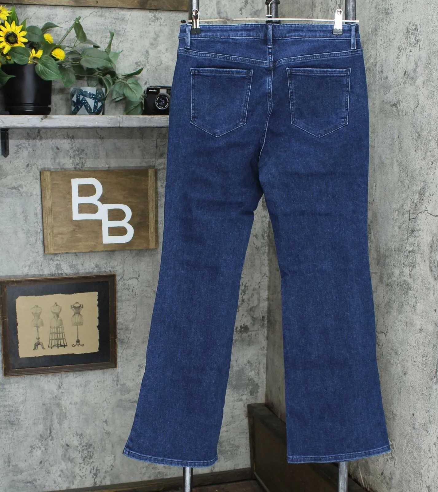 BROOKE SHIELDS Timeless Regular Flare Jeans