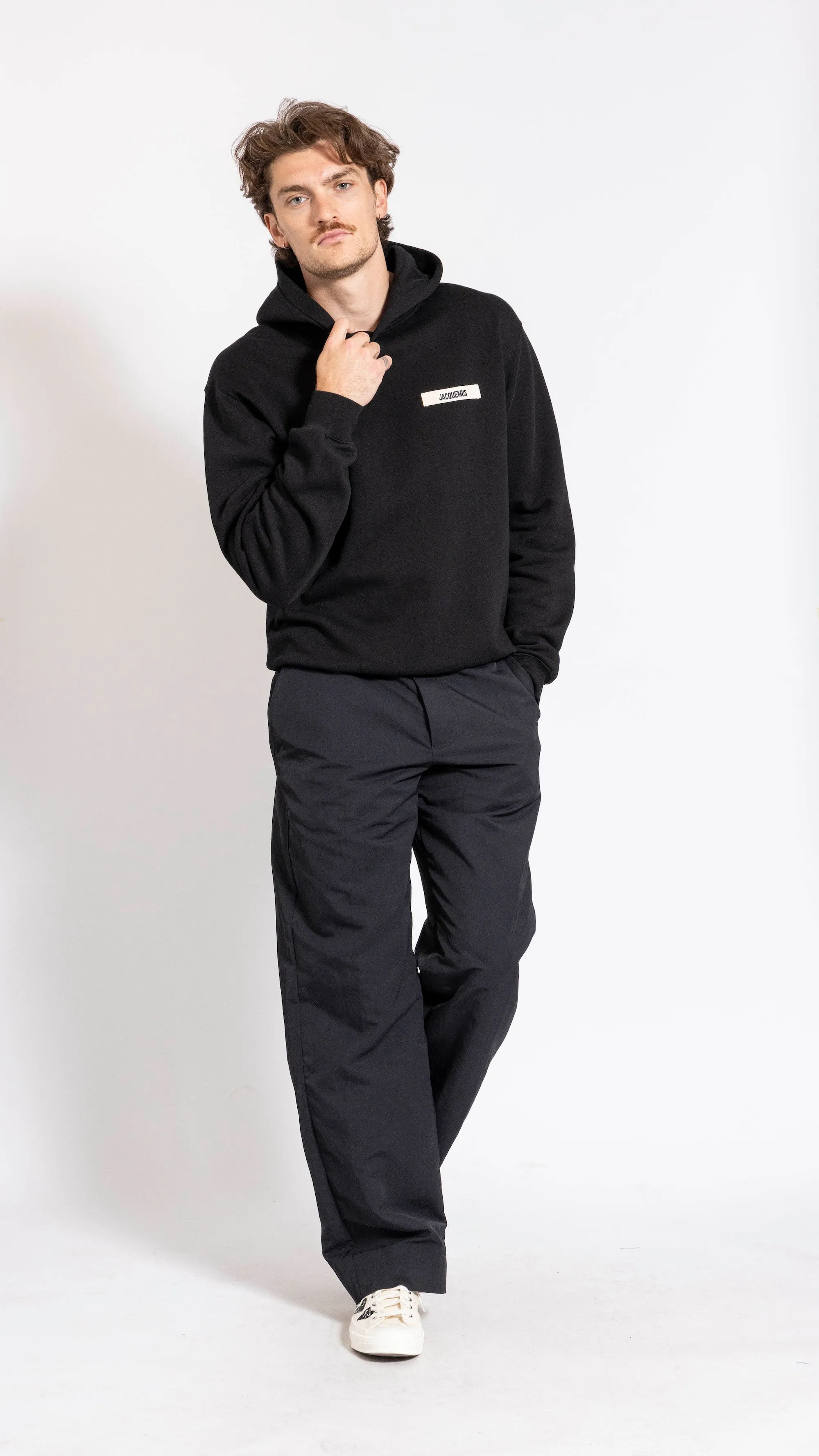 JACQUEMUS BLACK "LE HOODIE GROS GRAIN" HOODIE