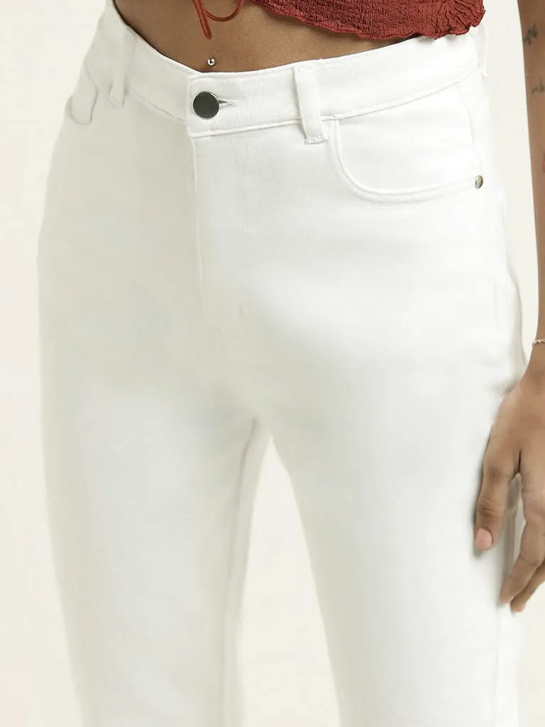 Nuon White Relaxed - Fit High - Rise Jeans