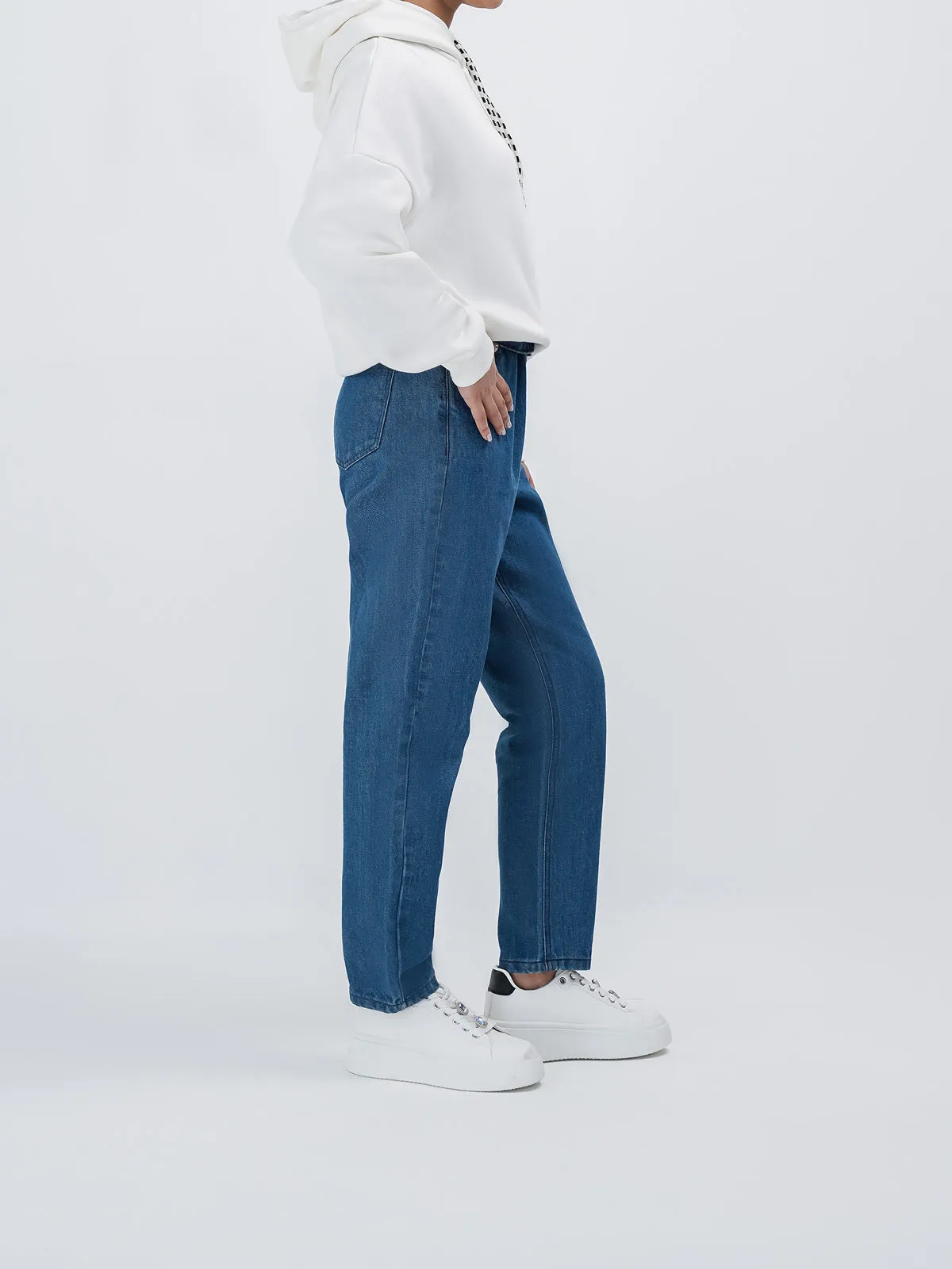 "LYNX" Casual Mom Fit Denim Pant