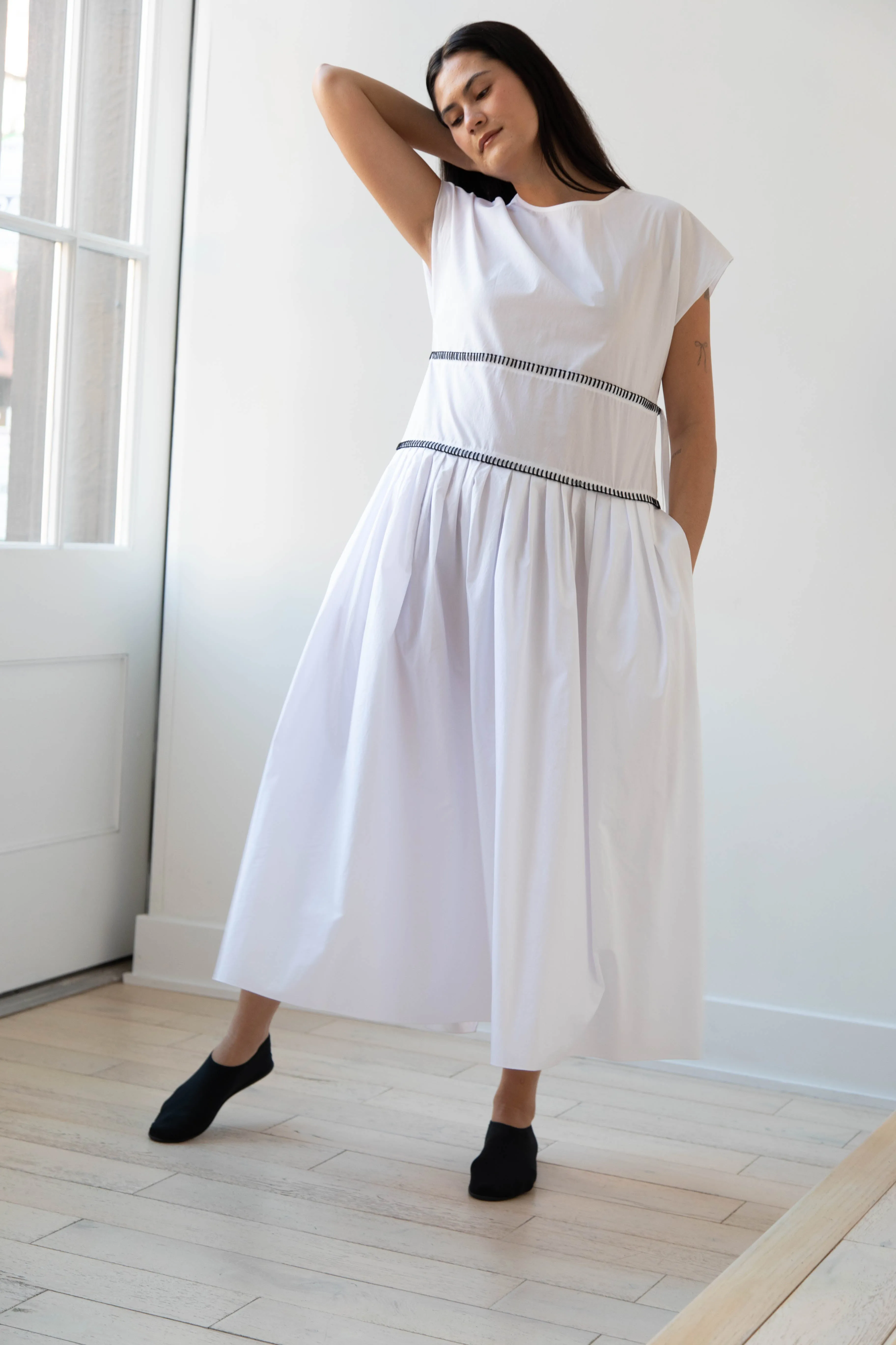 Sara Lanzi | Gathered Dress in White & Black