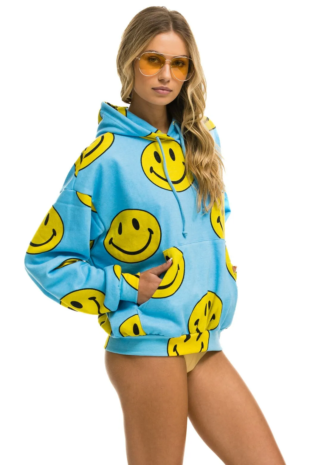 SMILEY REPEAT RELAXED PULLOVER HOODIE - SKY